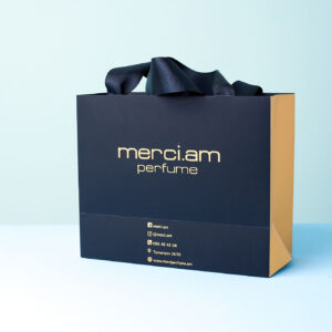 Бумажный пакет